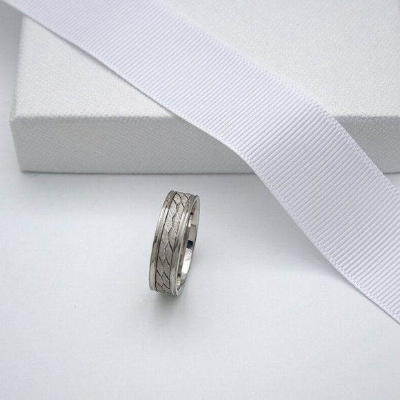 Braided Silver Ring, Real Sterling Silver Stamped 925 Band, Modern Unisex Ring - Picture 4 of 4